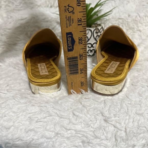 Chico's Kyla Mules Marigold Gold Wrap Silk Fabric Mob Wife Lux Sz.8.5 Classic - Picture 12 of 14